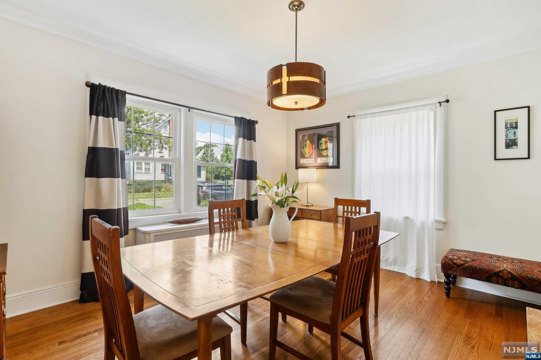 32 Bruce Road