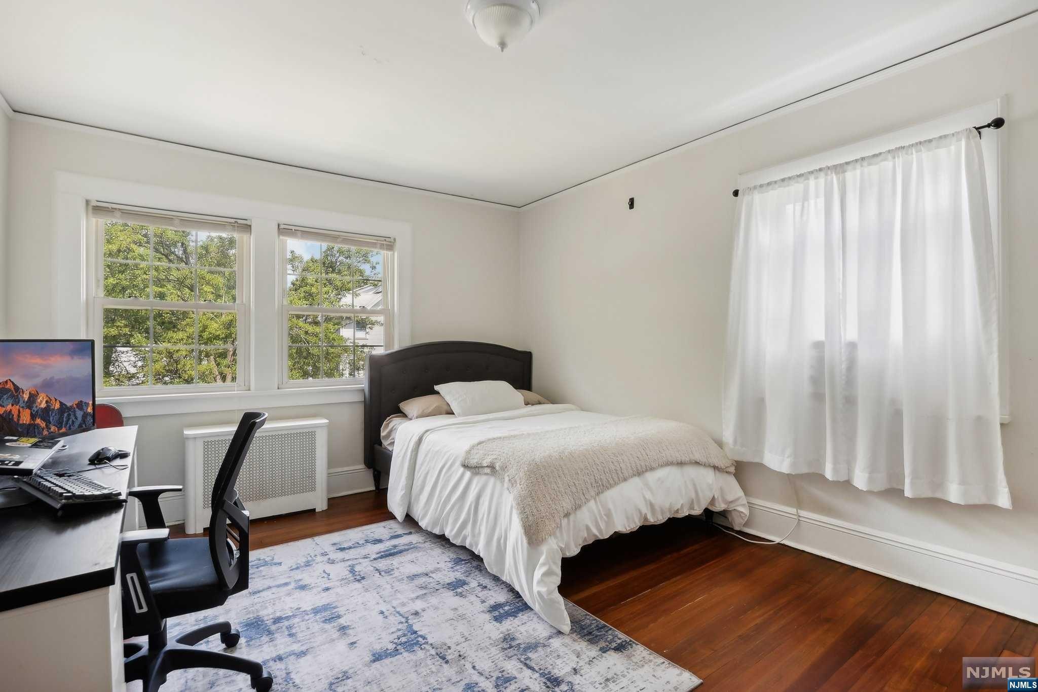 32 Bruce Road