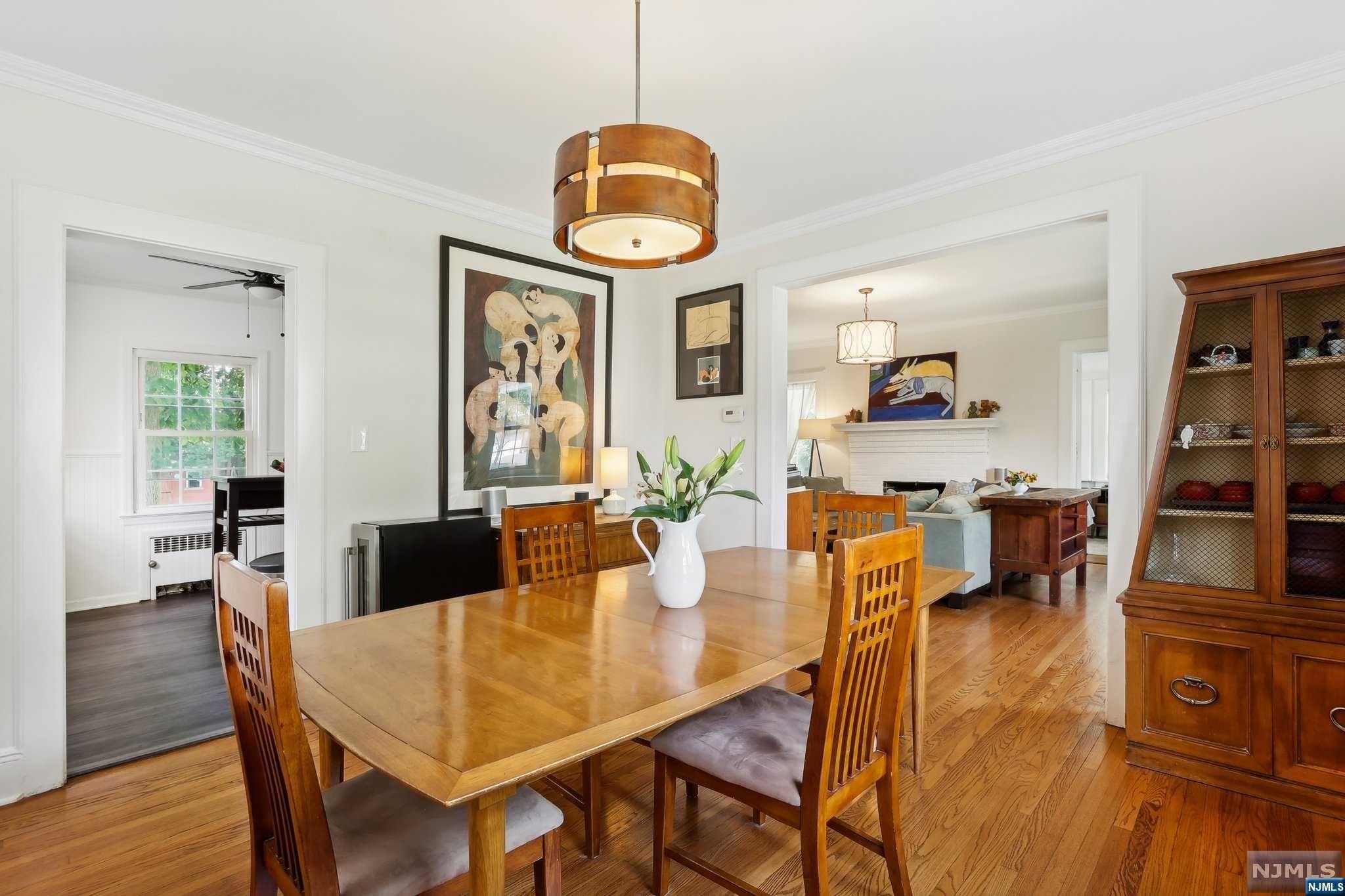 32 Bruce Road
