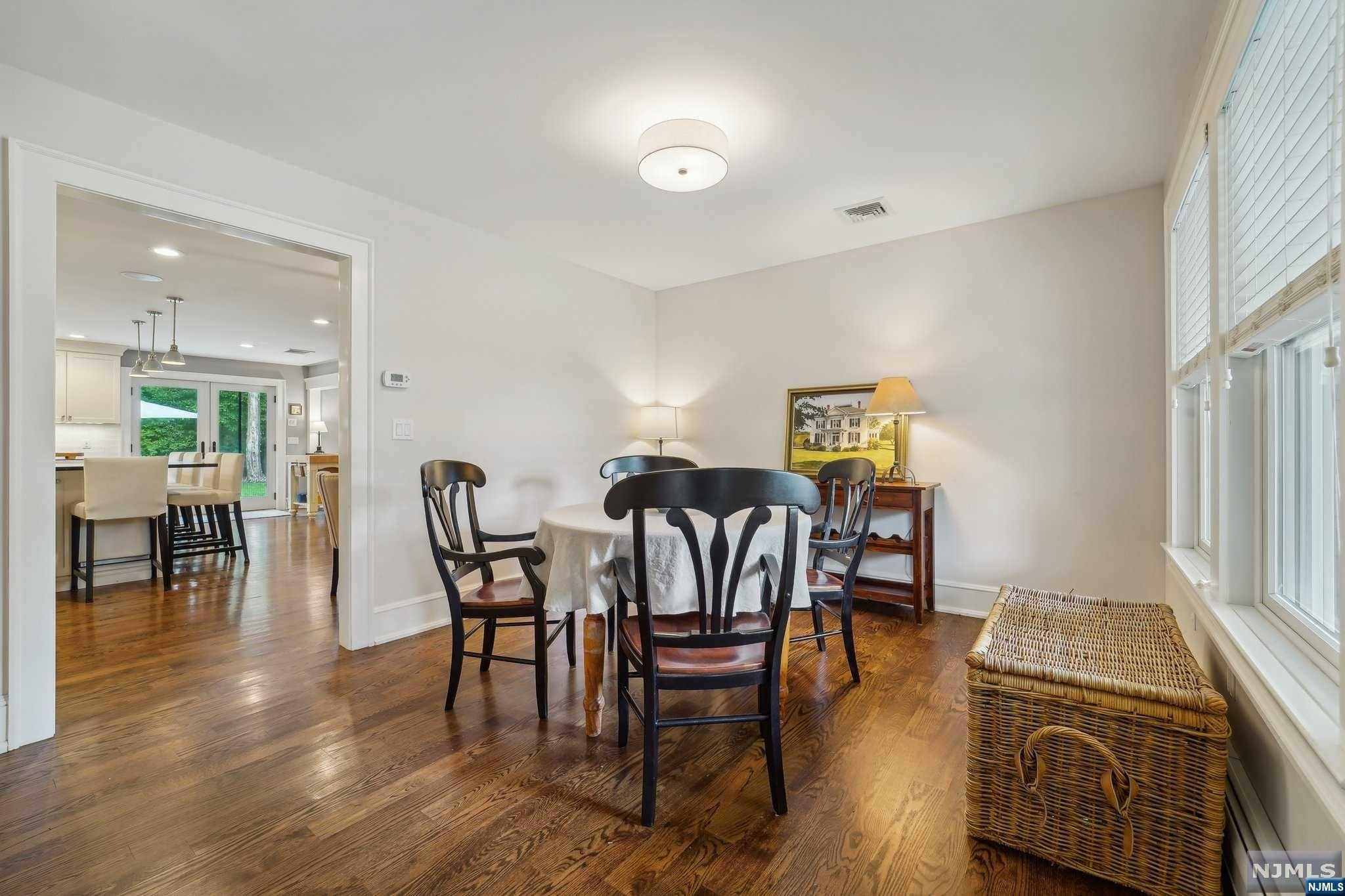 8 Hopi Court