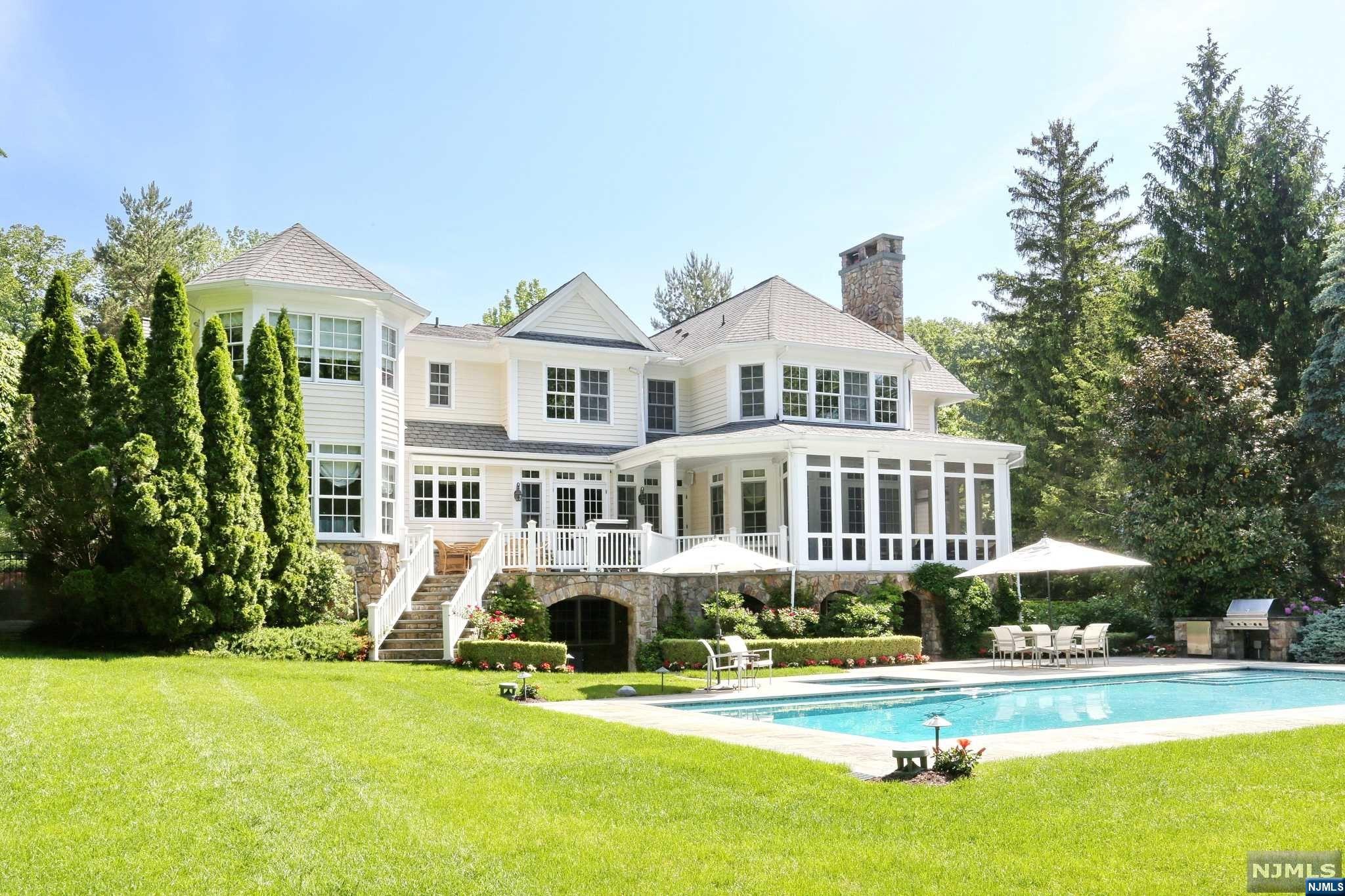 25 Old Farms Road