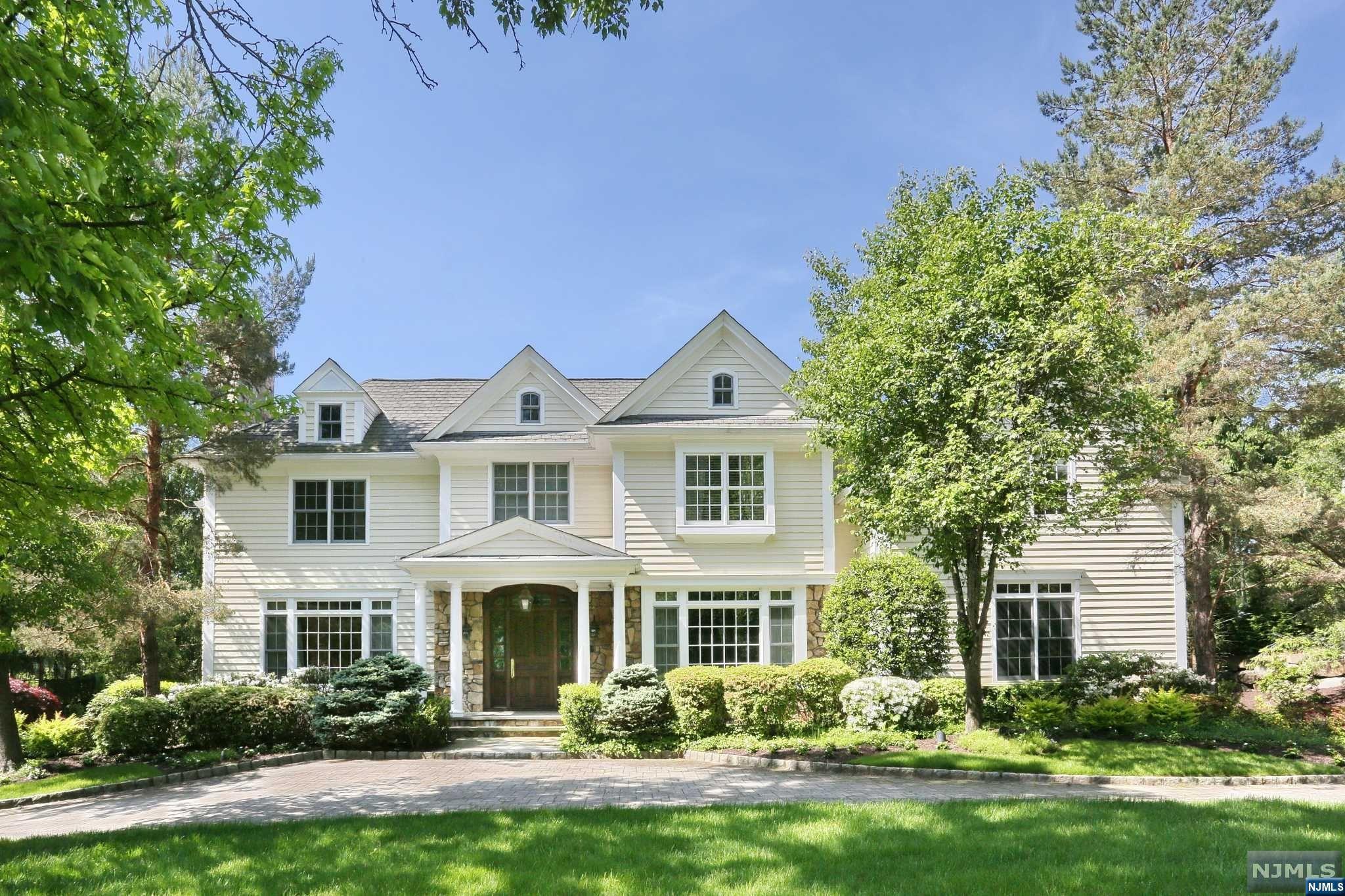 25 Old Farms Road