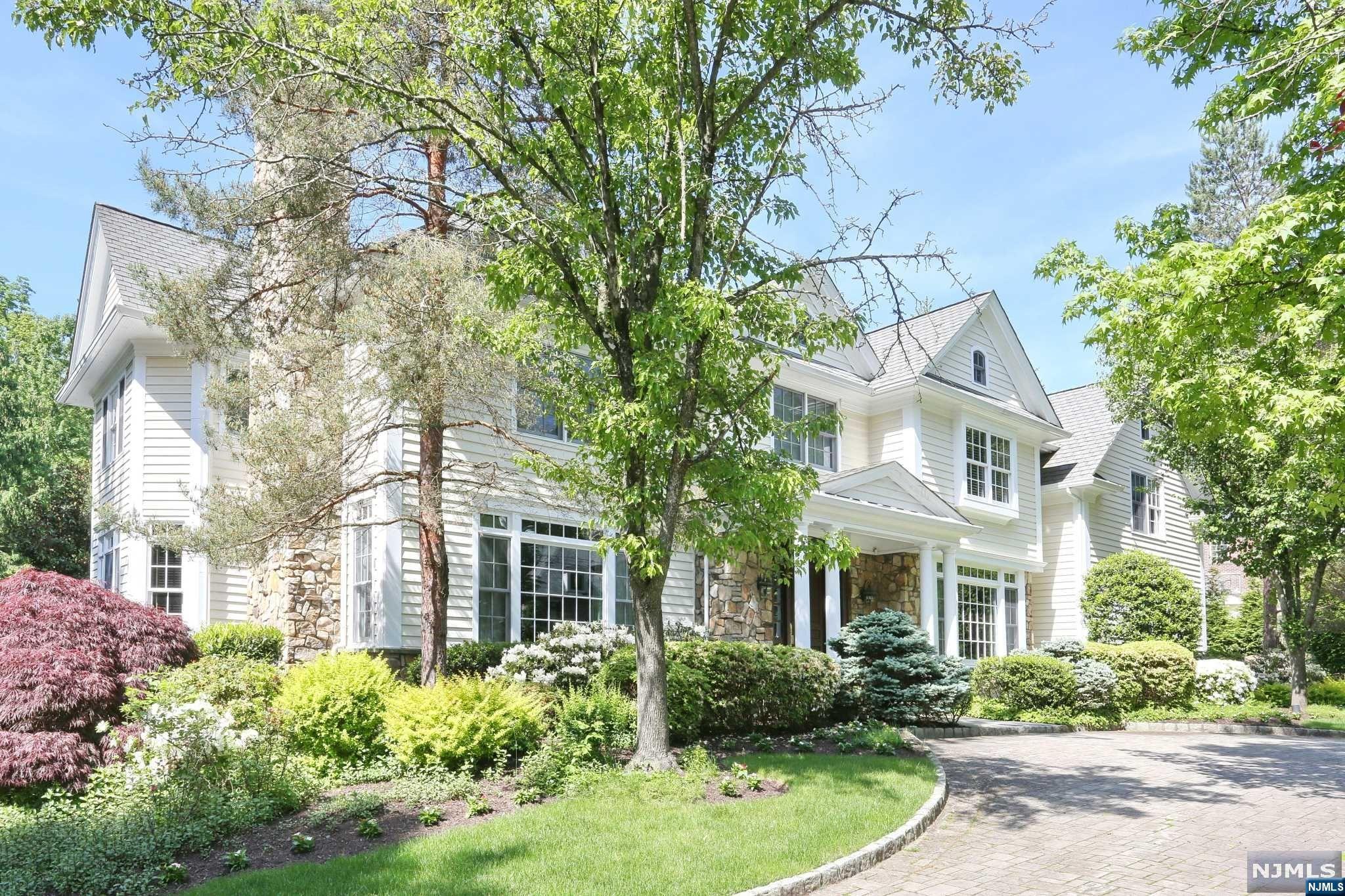 25 Old Farms Road