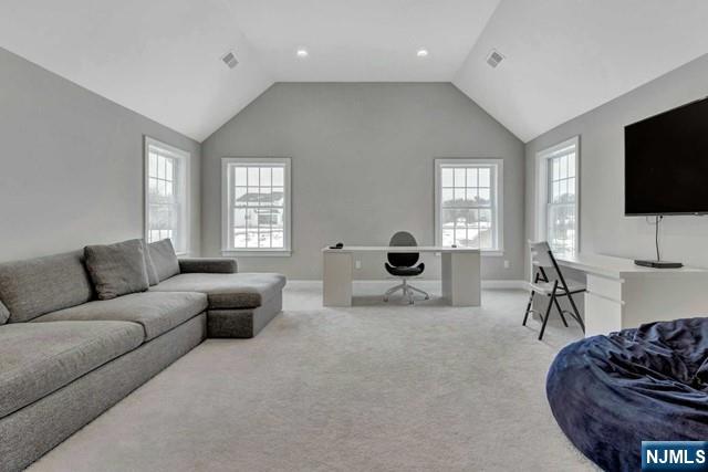 15 Roxbury Road
