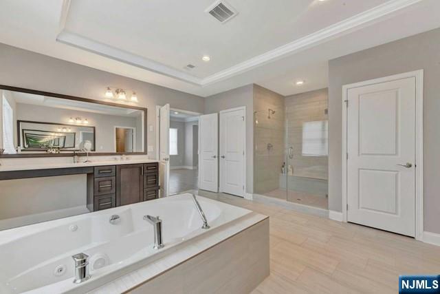 15 Roxbury Road