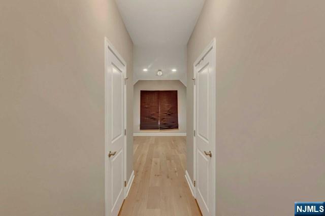 15 Roxbury Road