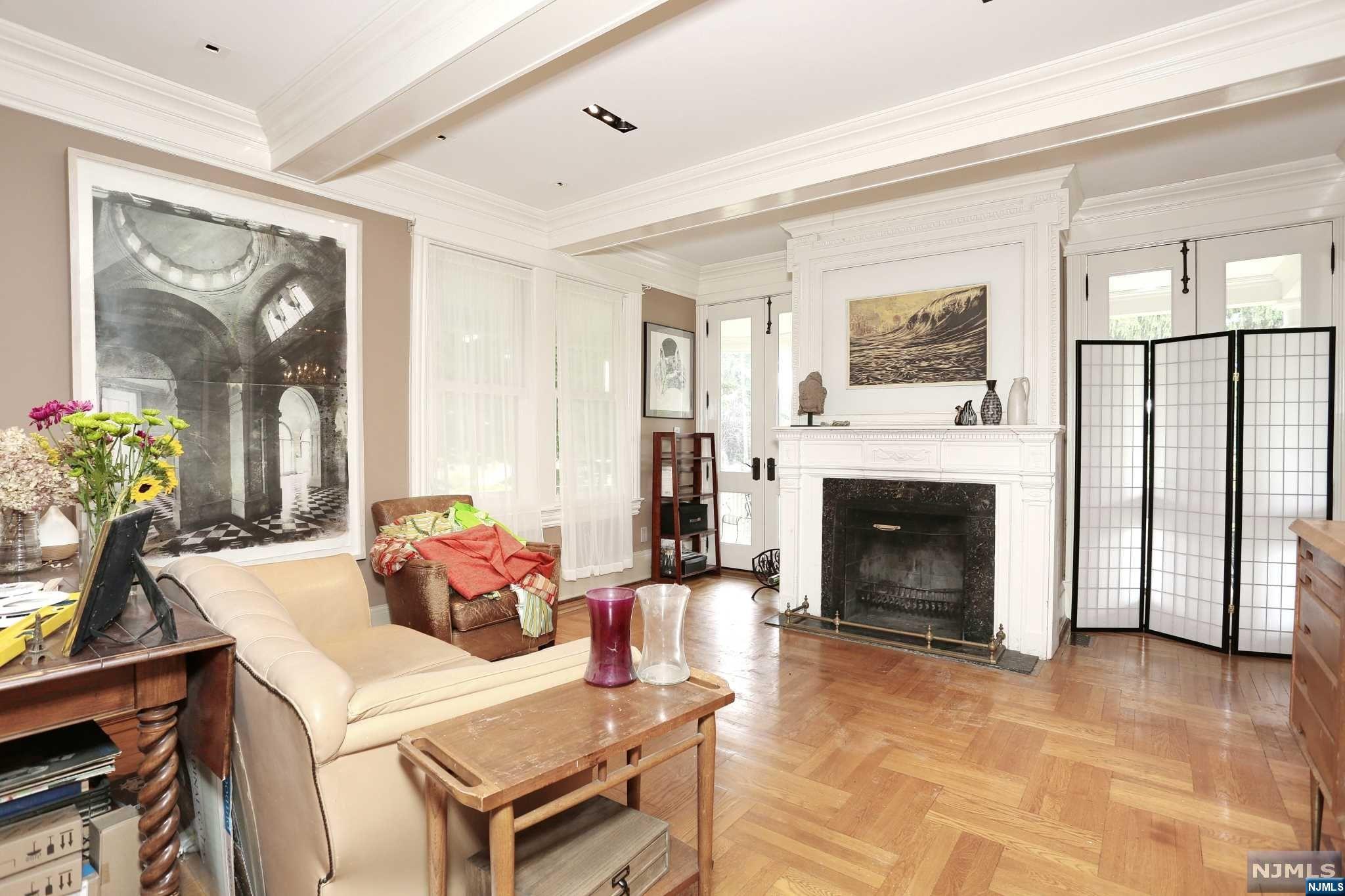 48 Sherman Place