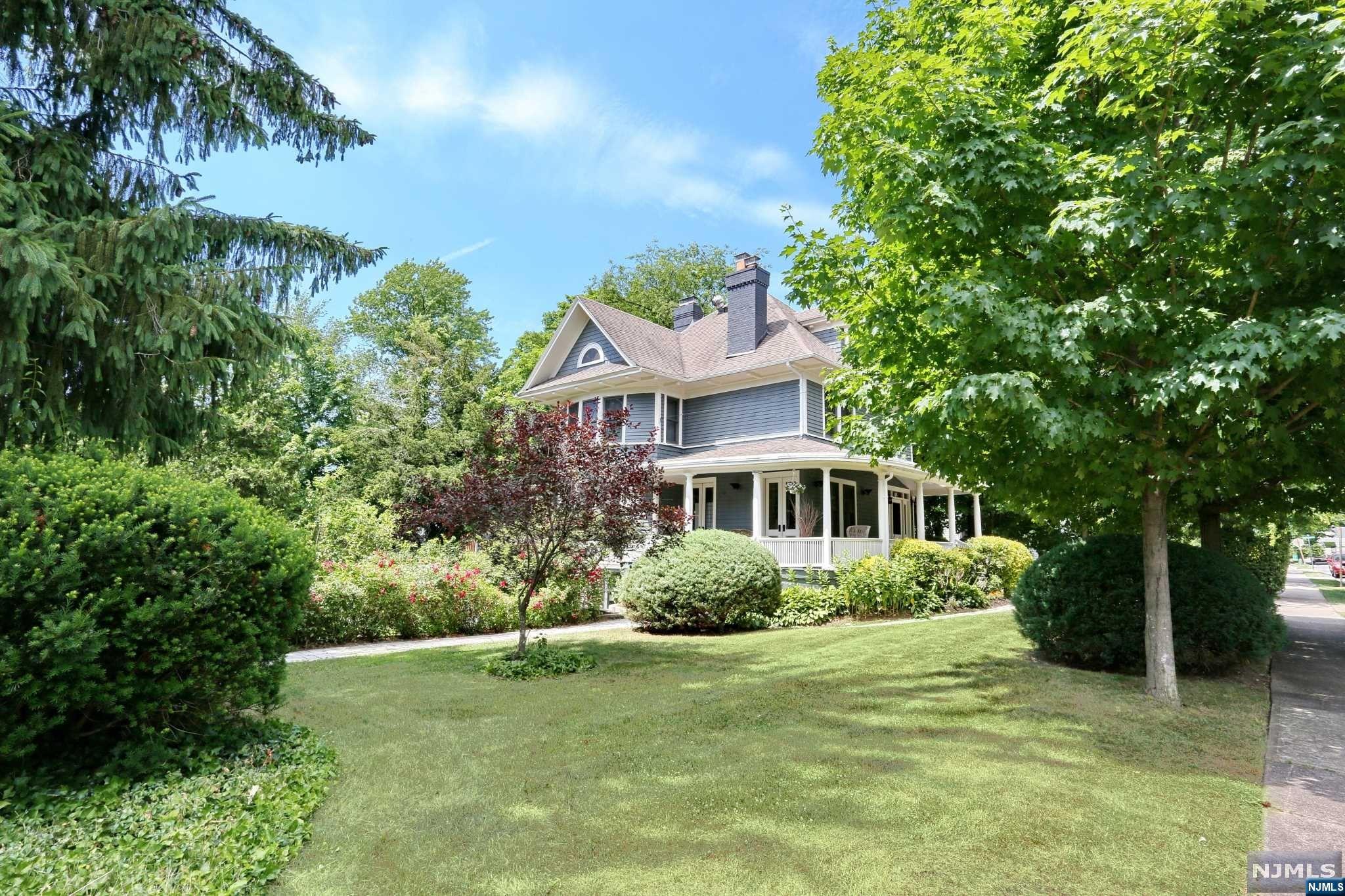 48 Sherman Place