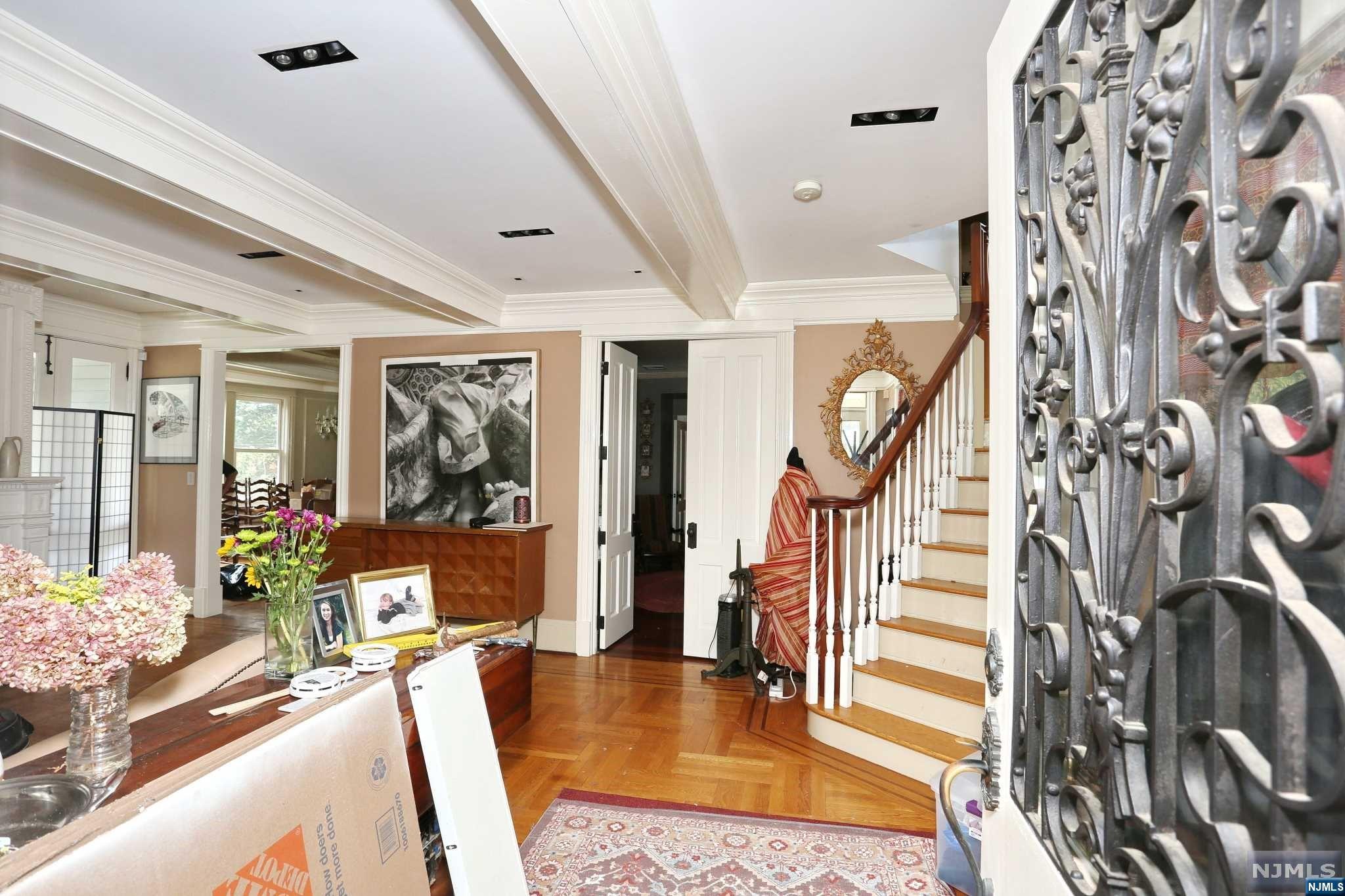 48 Sherman Place