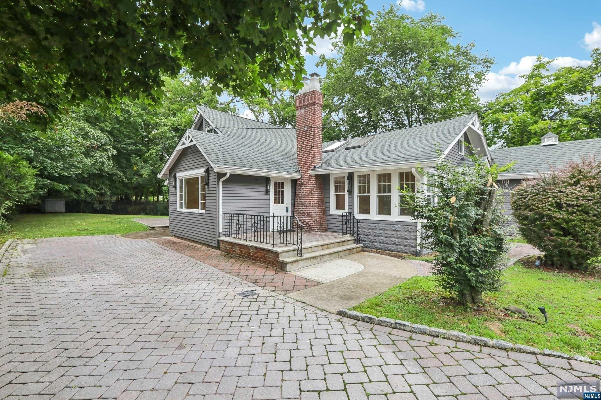 261 West Saddle River Road