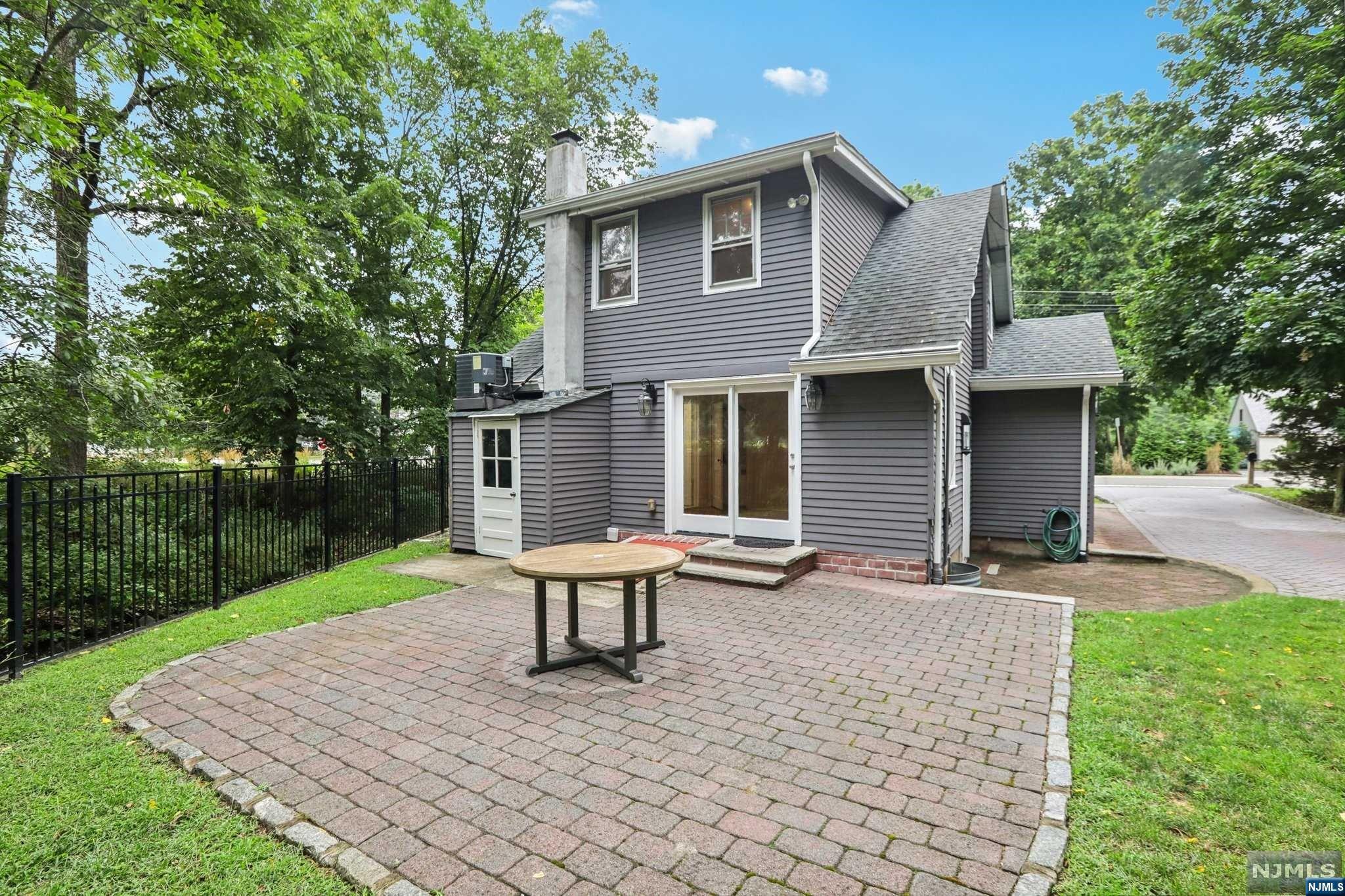 261 West Saddle River Road