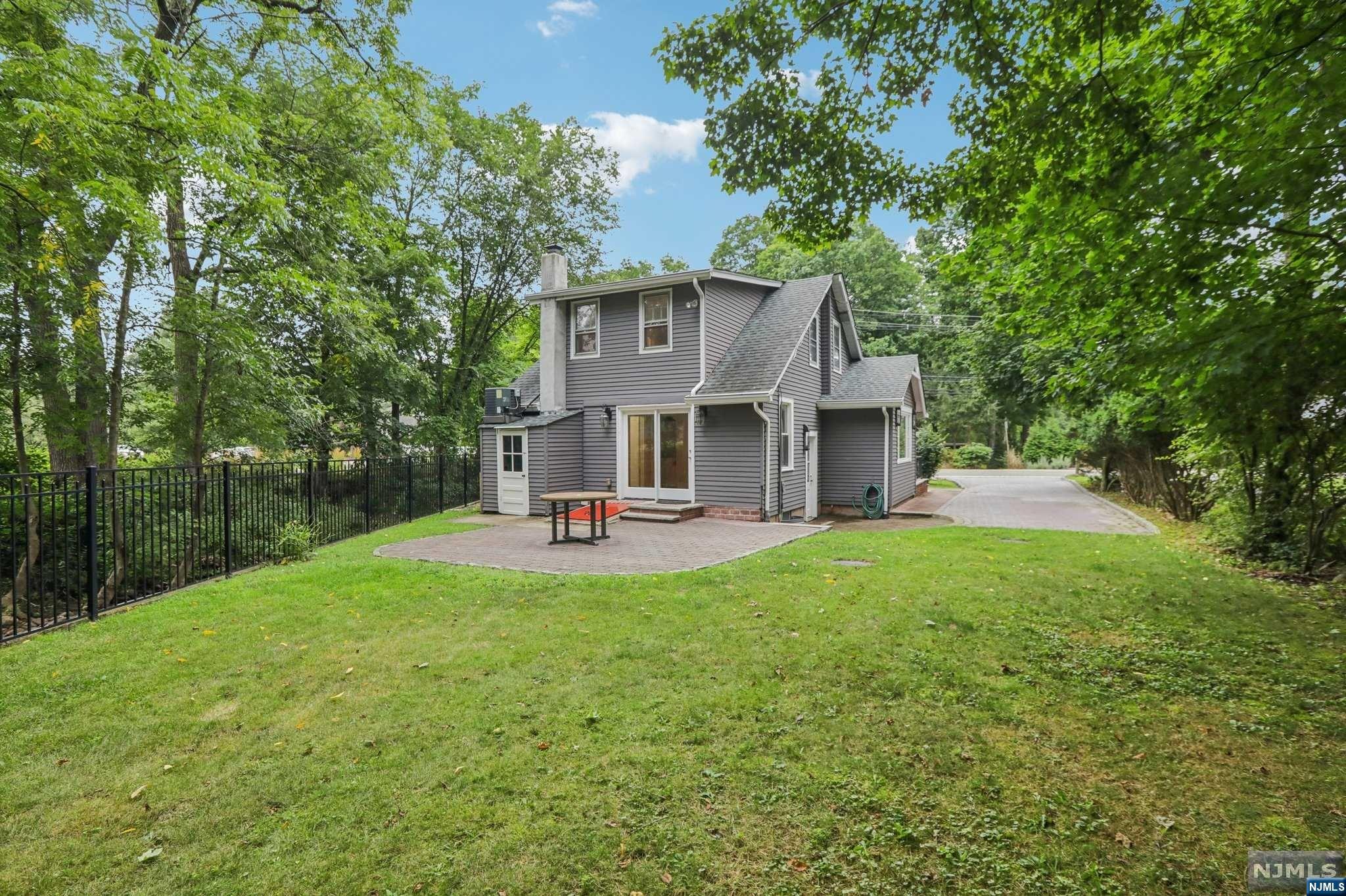261 West Saddle River Road