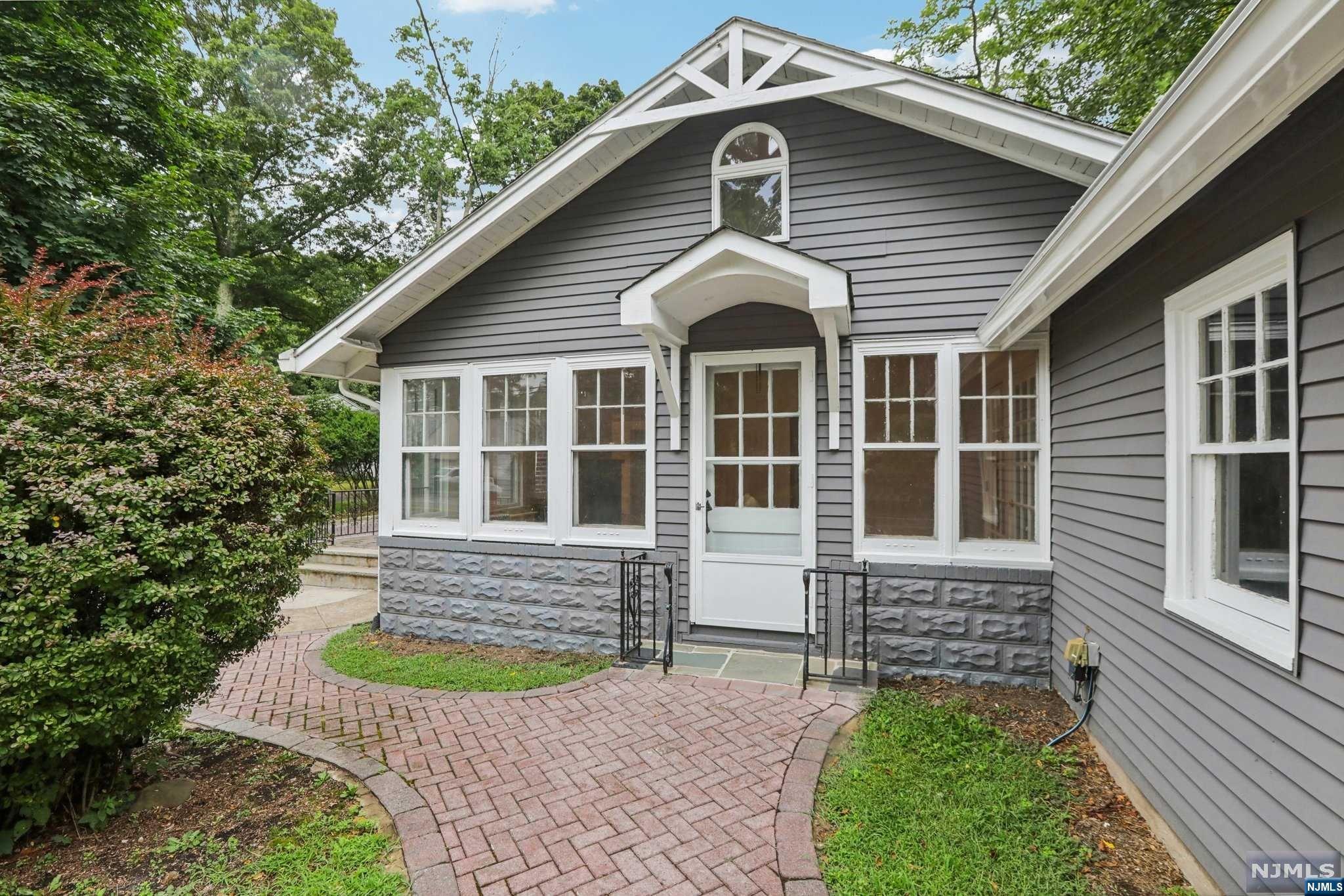 261 West Saddle River Road