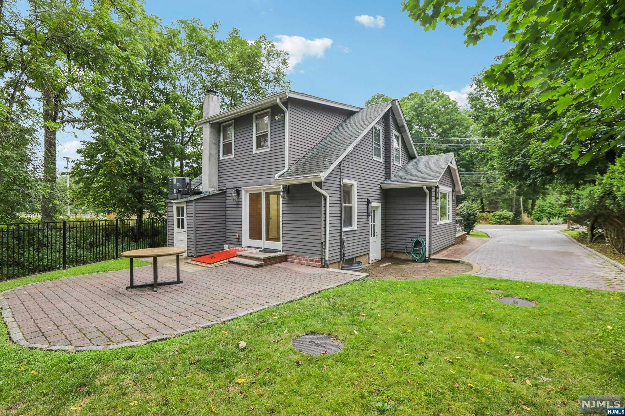 261 West Saddle River Road
