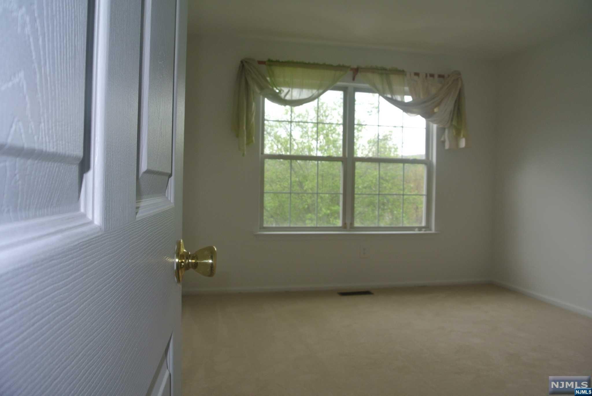 490 Green Mountain Road