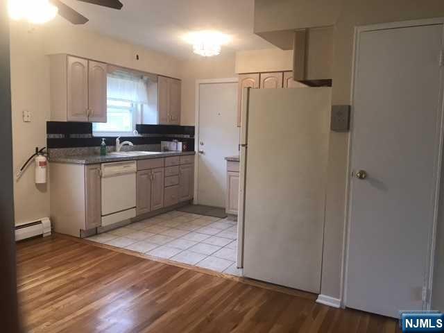 8 Rustic Circle D