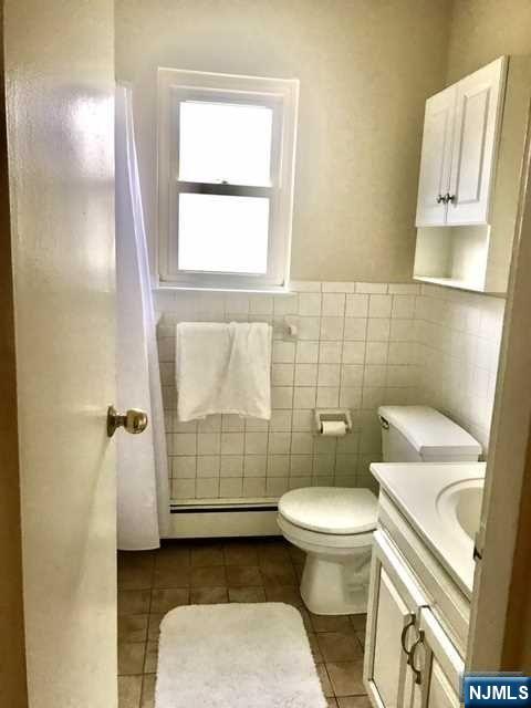8 Rustic Circle D
