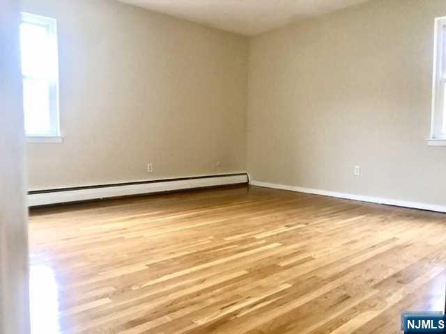 8 Rustic Circle D