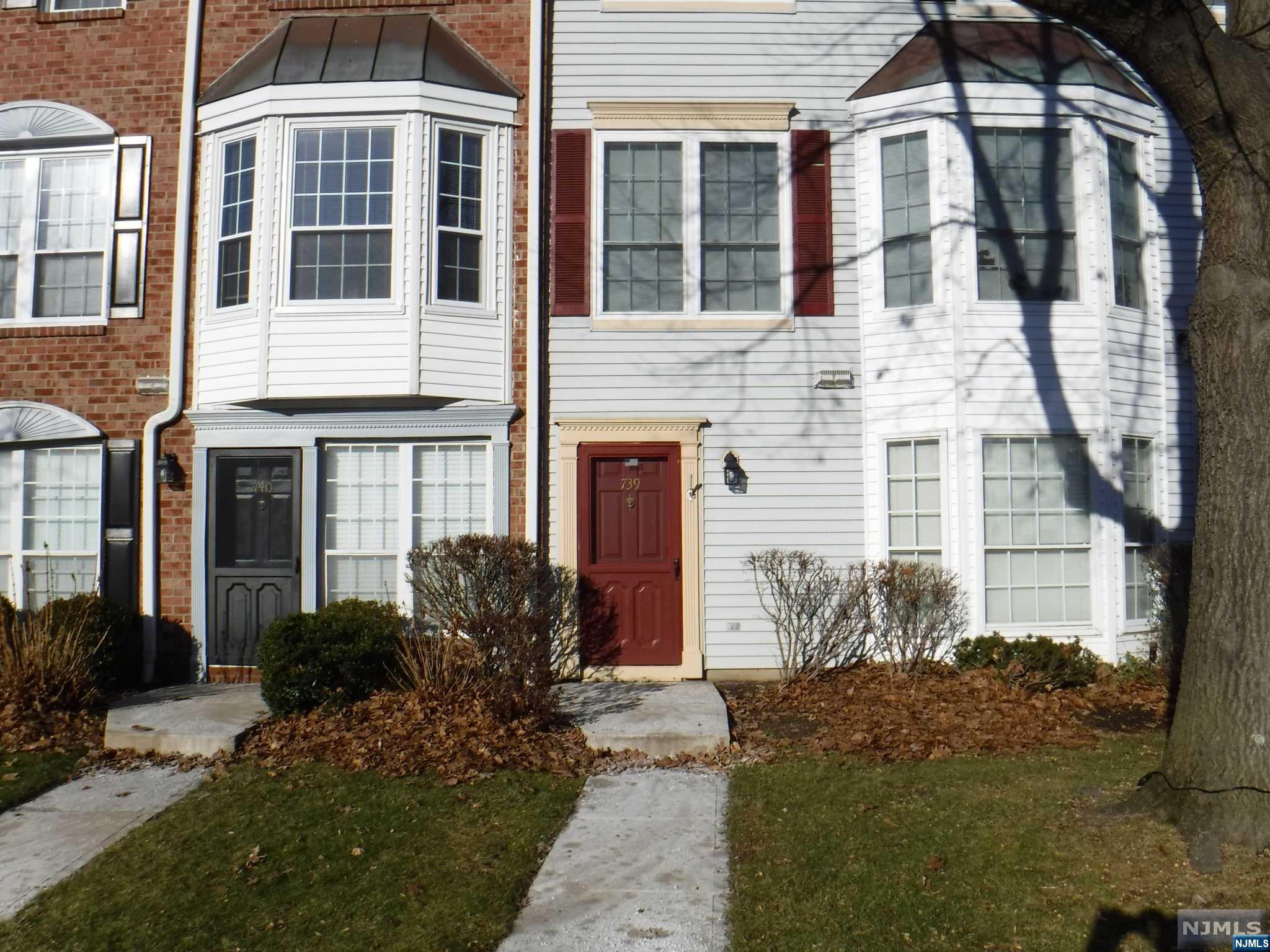 739 Pepperidge Road