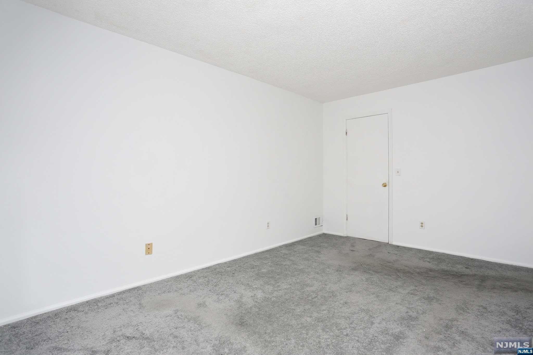 370 Cottonwood Way