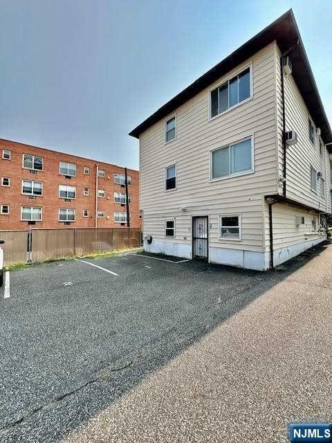 599 Boulevard 3