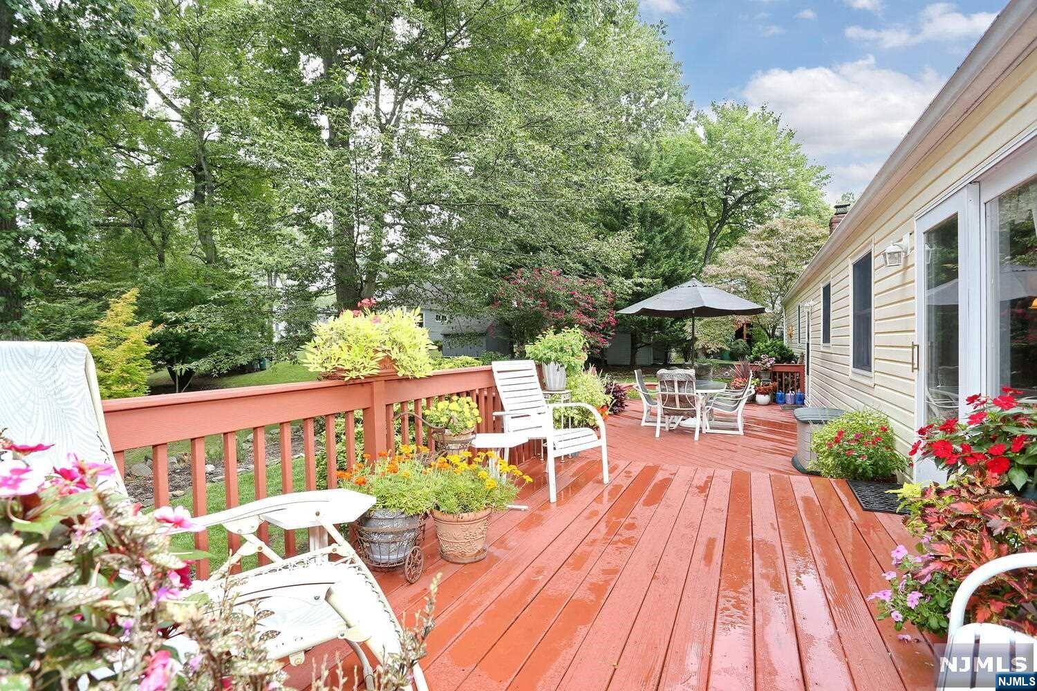 186 Stephen Drive