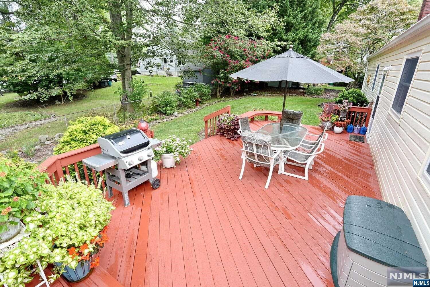 186 Stephen Drive