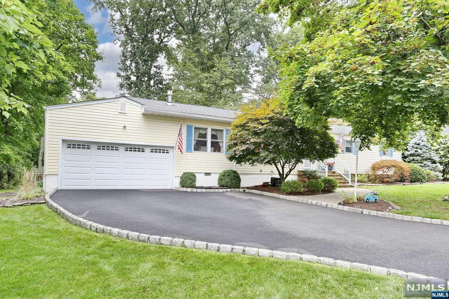 186 Stephen Drive