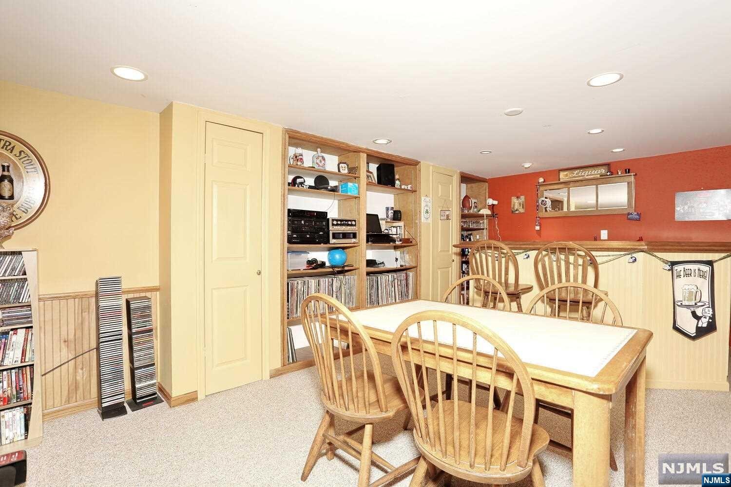186 Stephen Drive