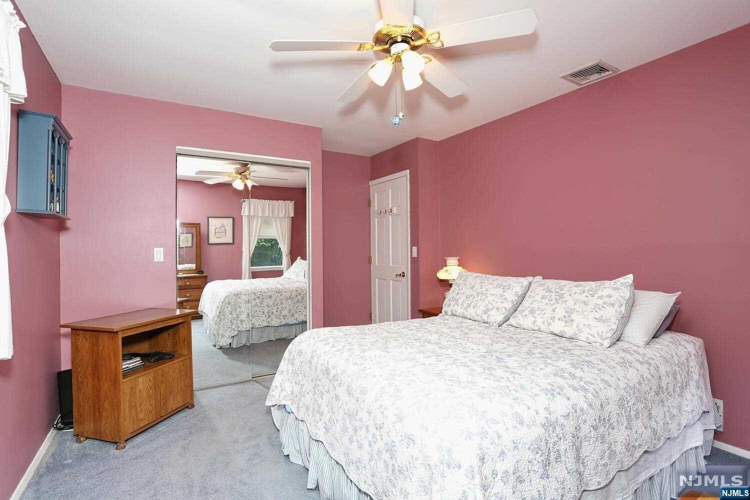 186 Stephen Drive