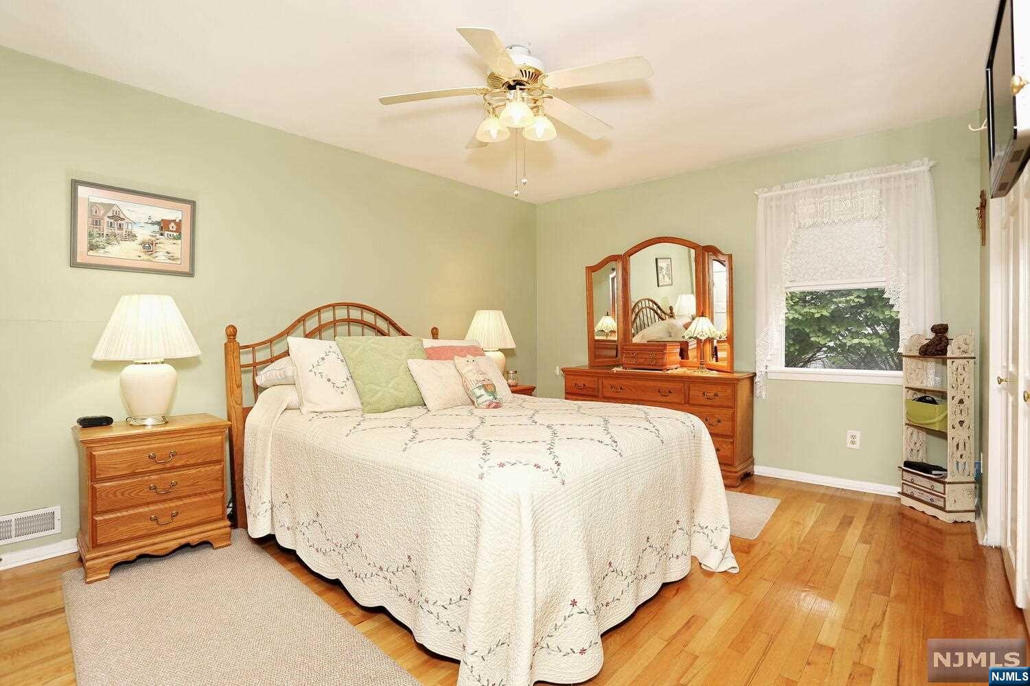 186 Stephen Drive