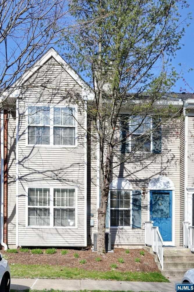 2307 Oakham Court