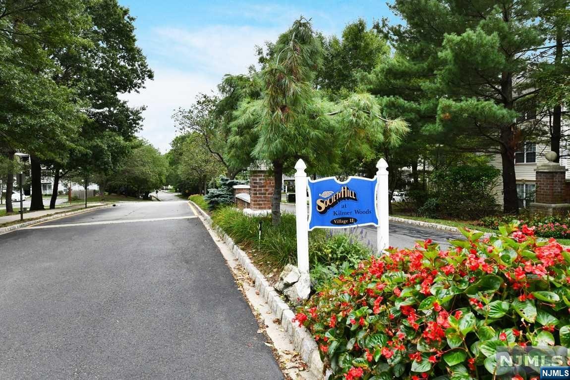 606 Lilac Lane