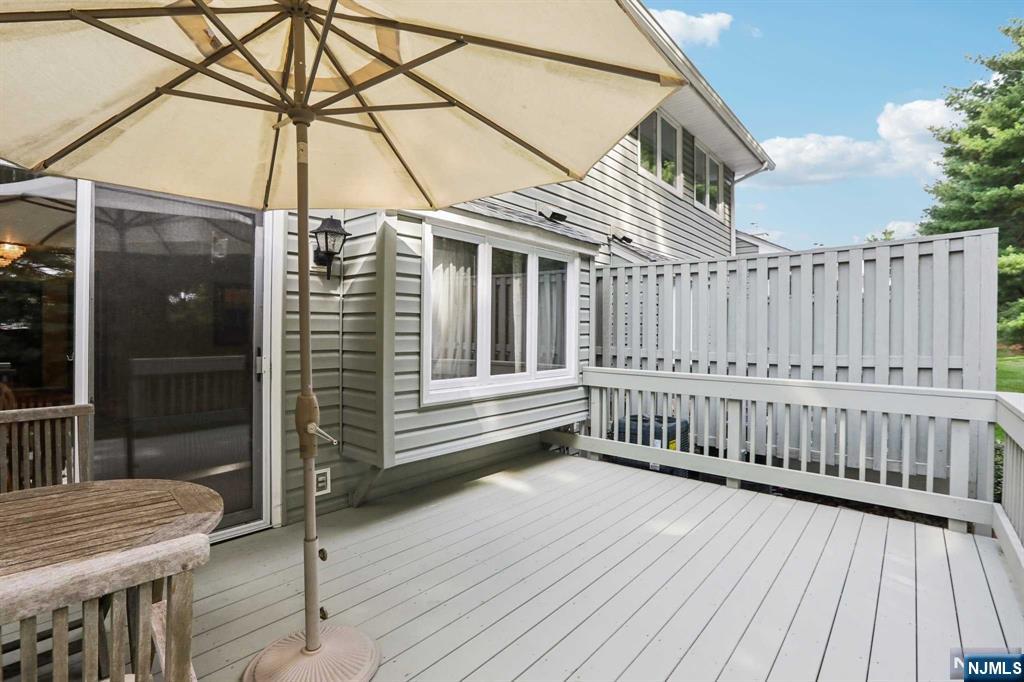 81 Sunset Court