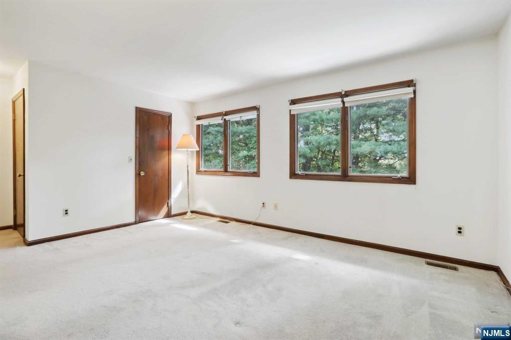 81 Sunset Court