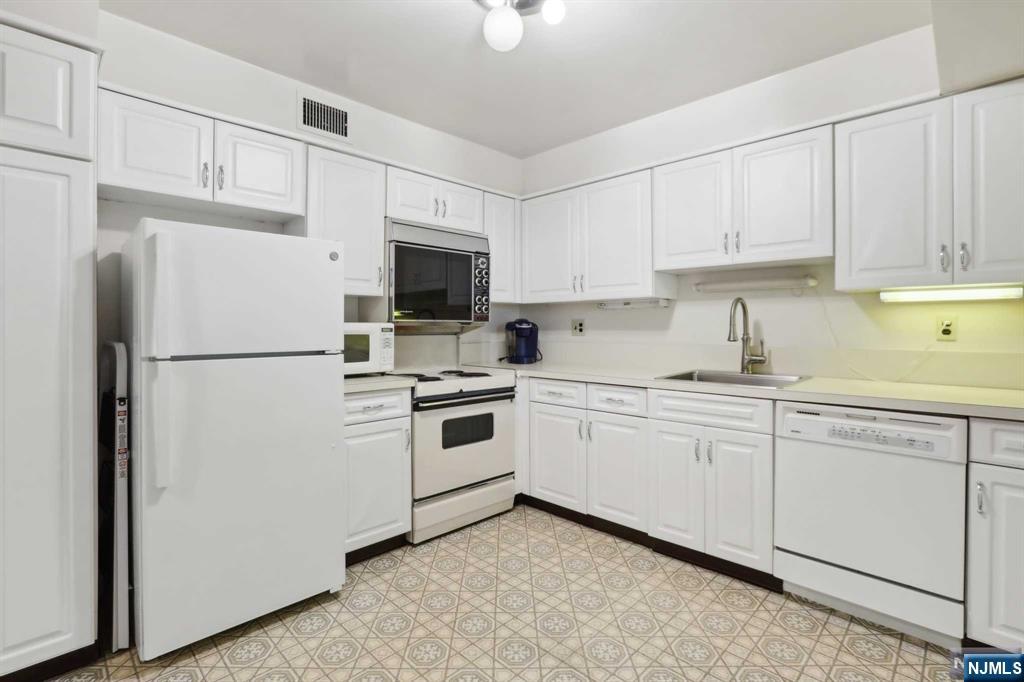 81 Sunset Court