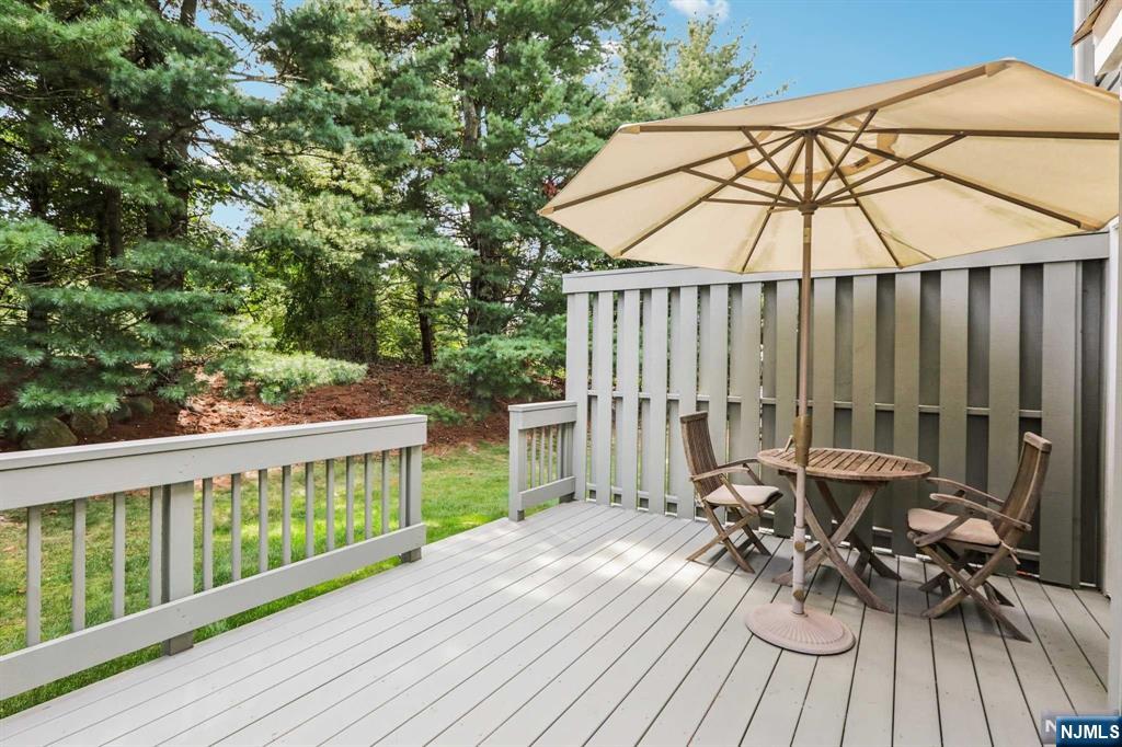81 Sunset Court