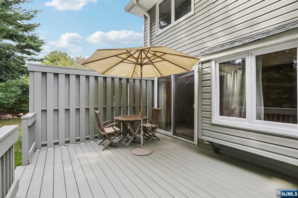 81 Sunset Court