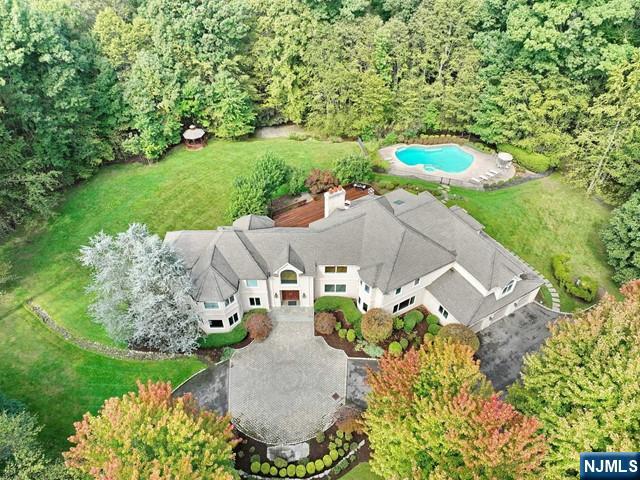101 Kenwood Drive