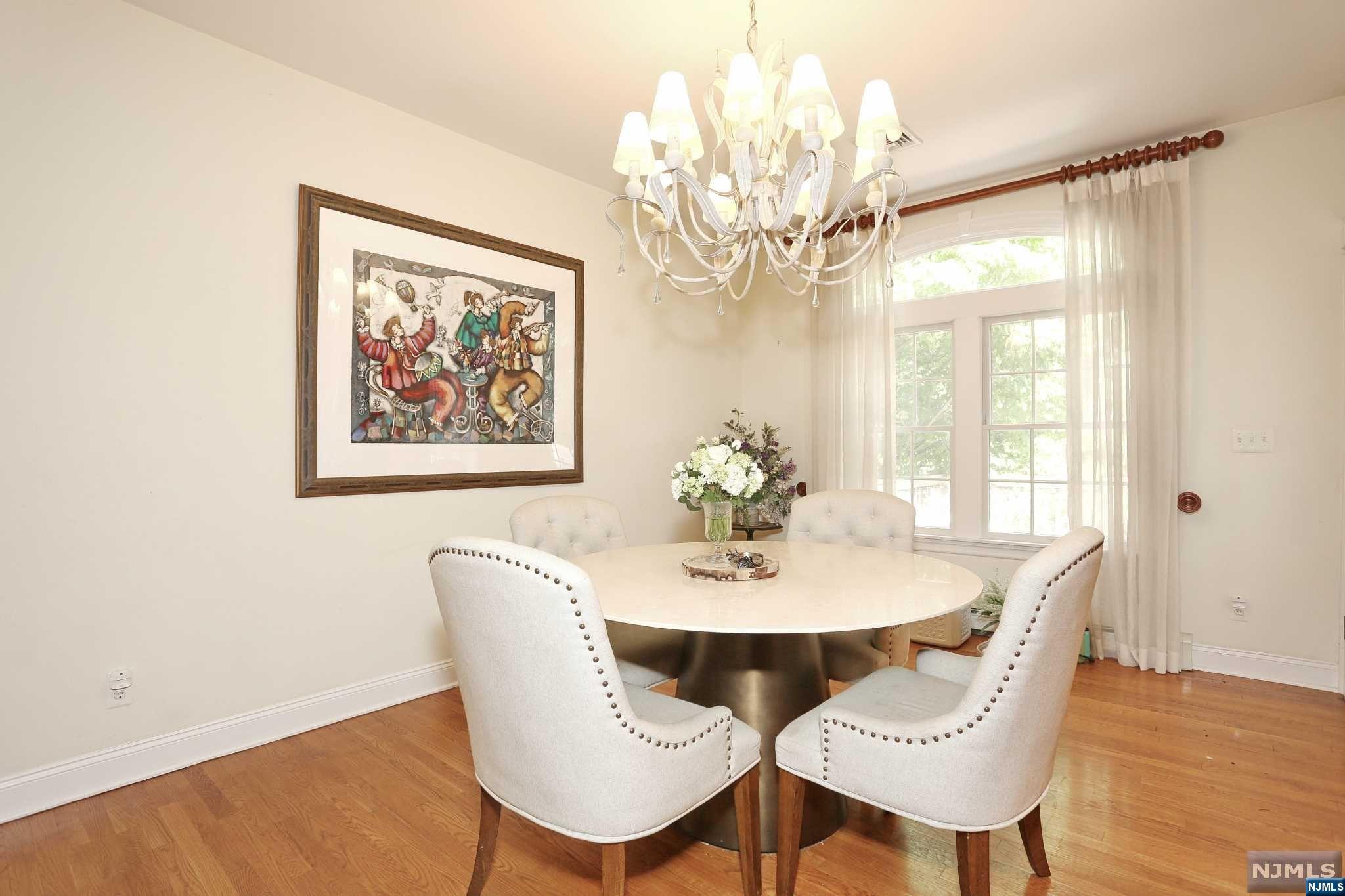 616 Bridle Path