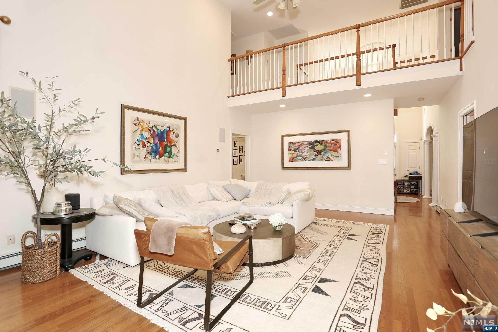 616 Bridle Path