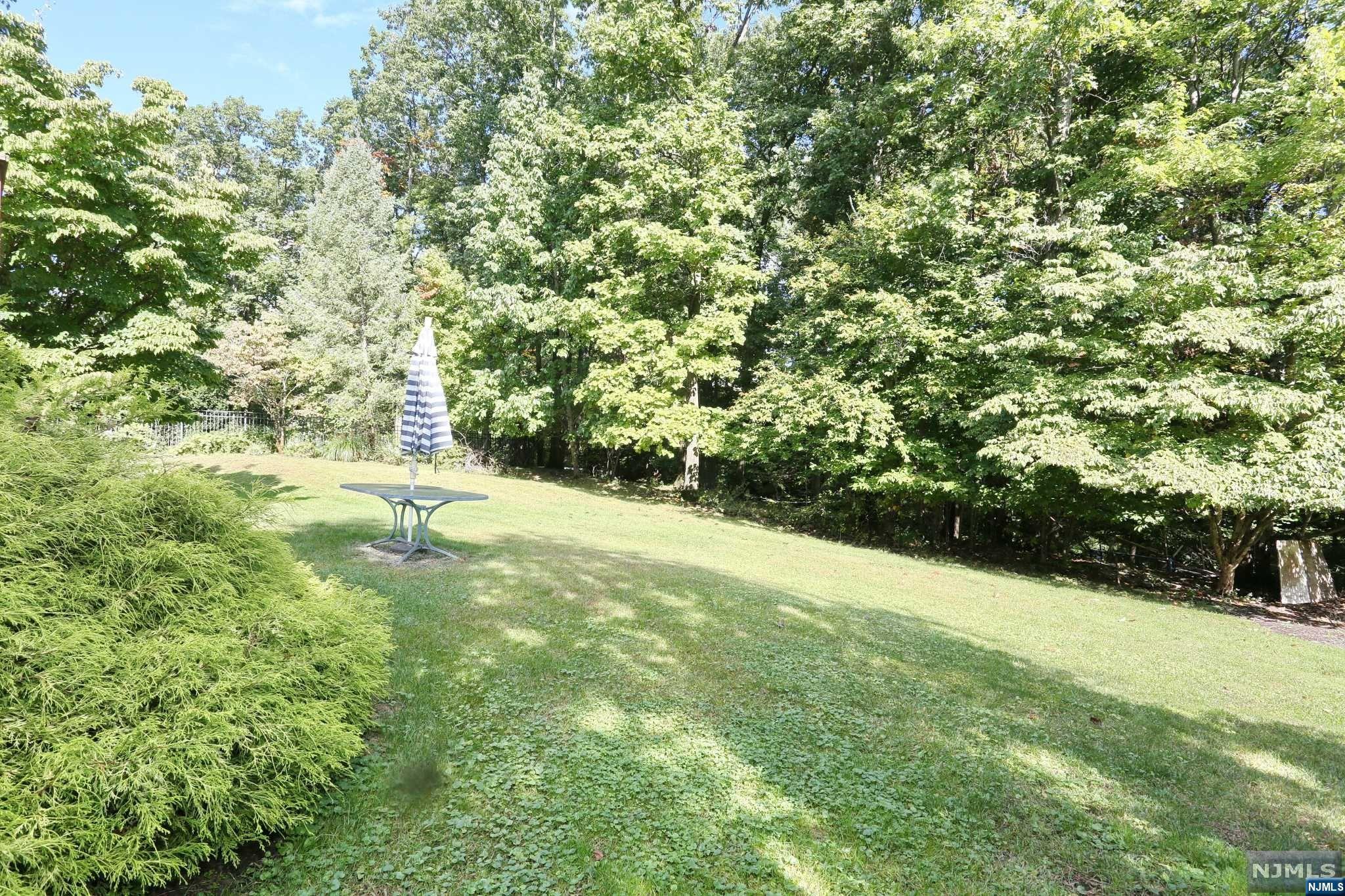 616 Bridle Path