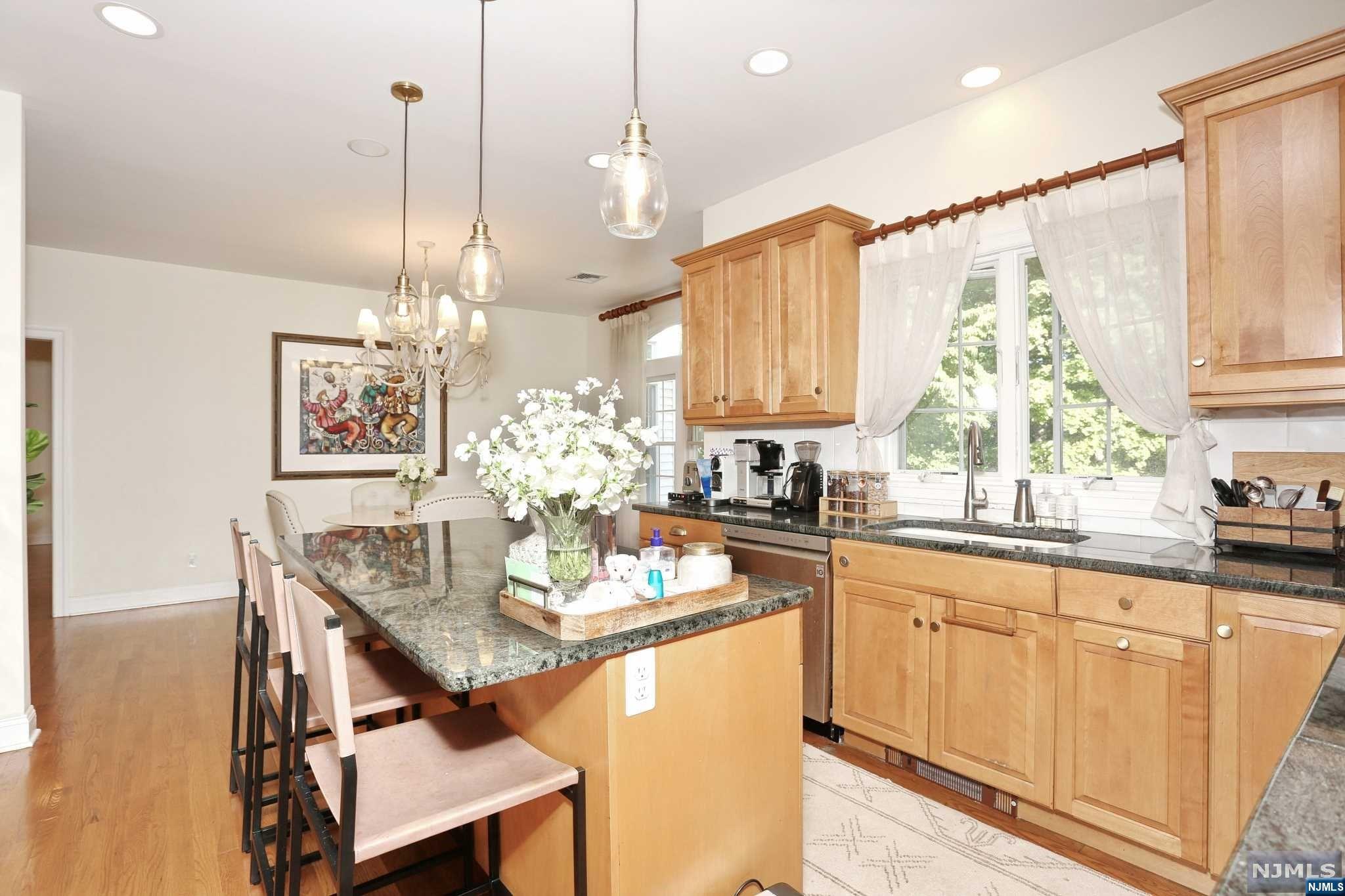 616 Bridle Path