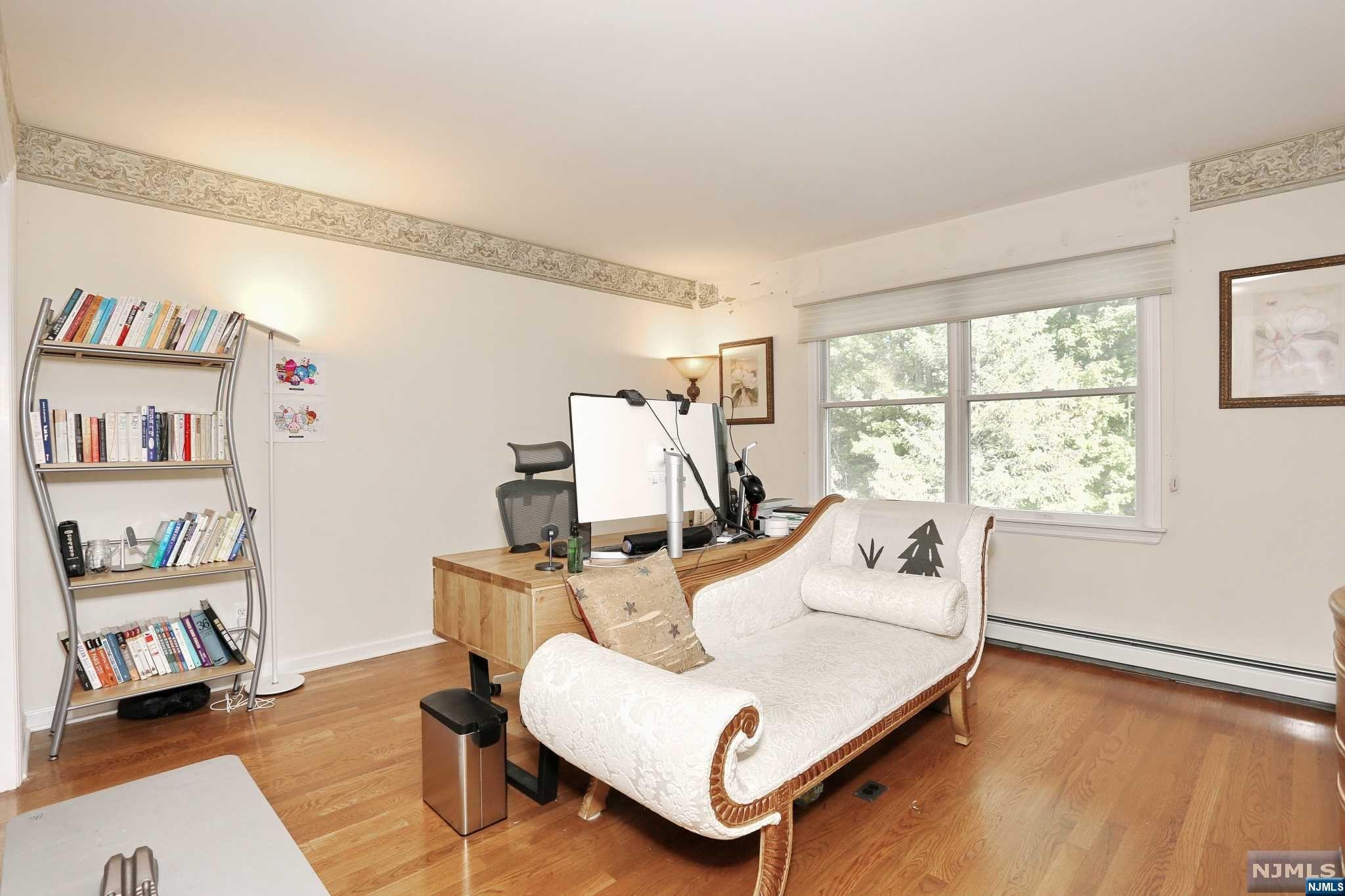 616 Bridle Path