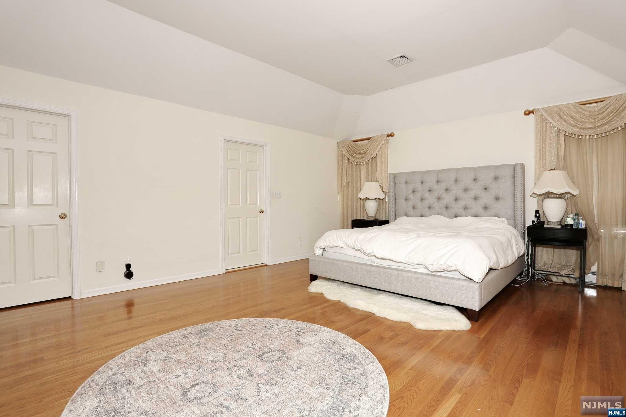 616 Bridle Path