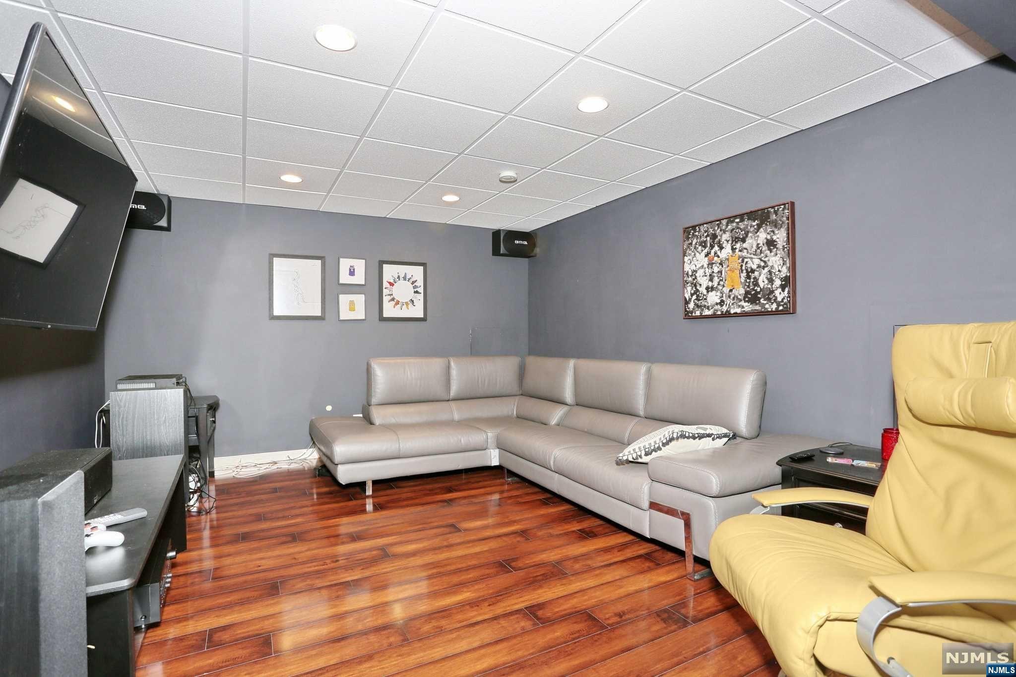 616 Bridle Path