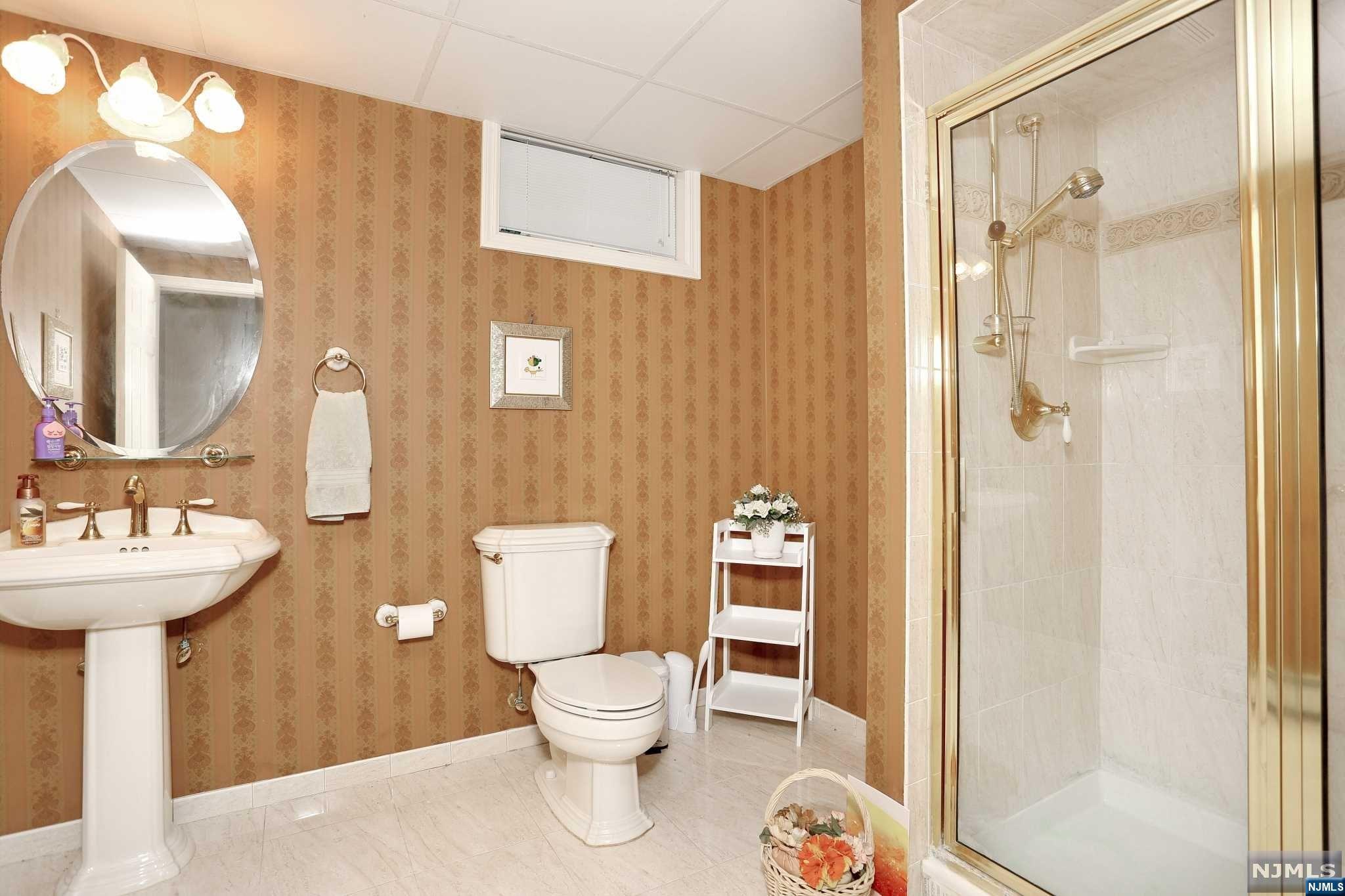 616 Bridle Path