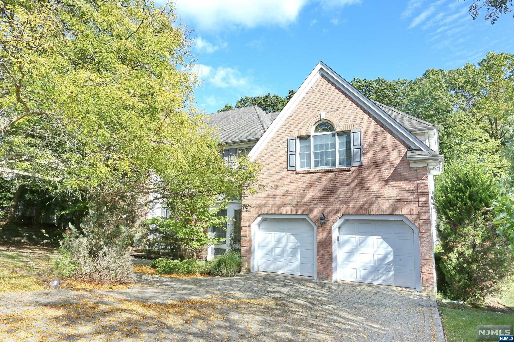 616 Bridle Path