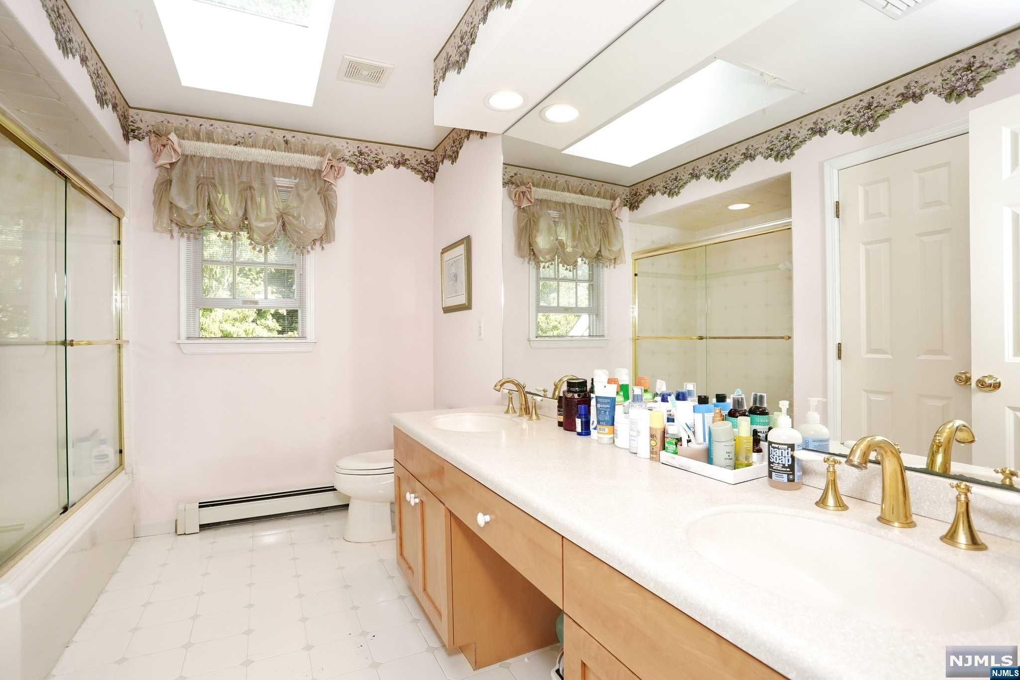 616 Bridle Path