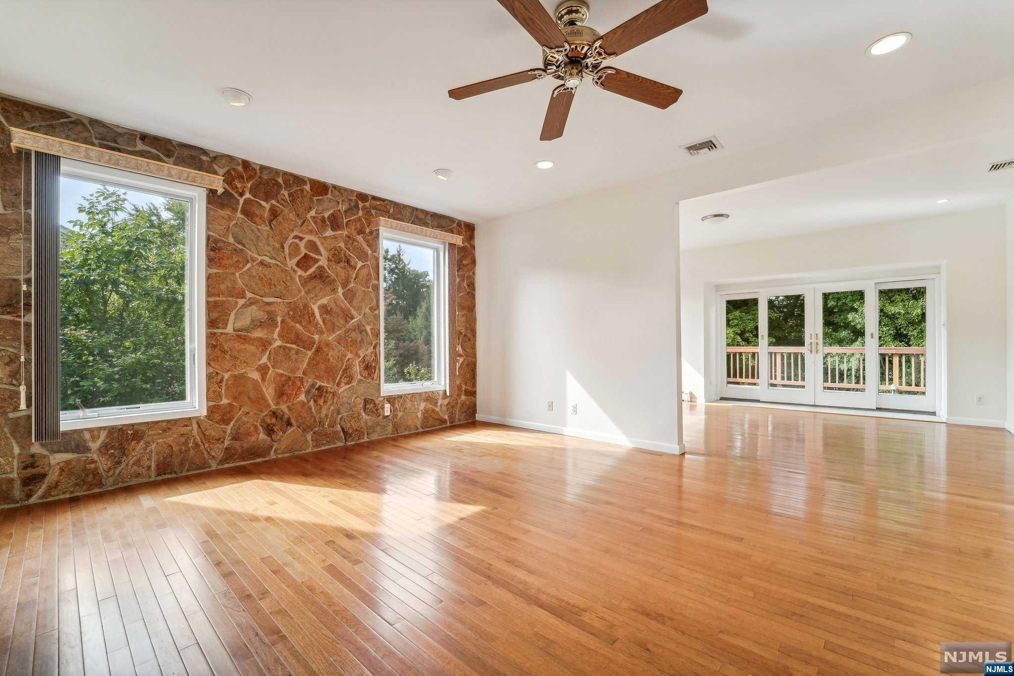 116 Oweno Road